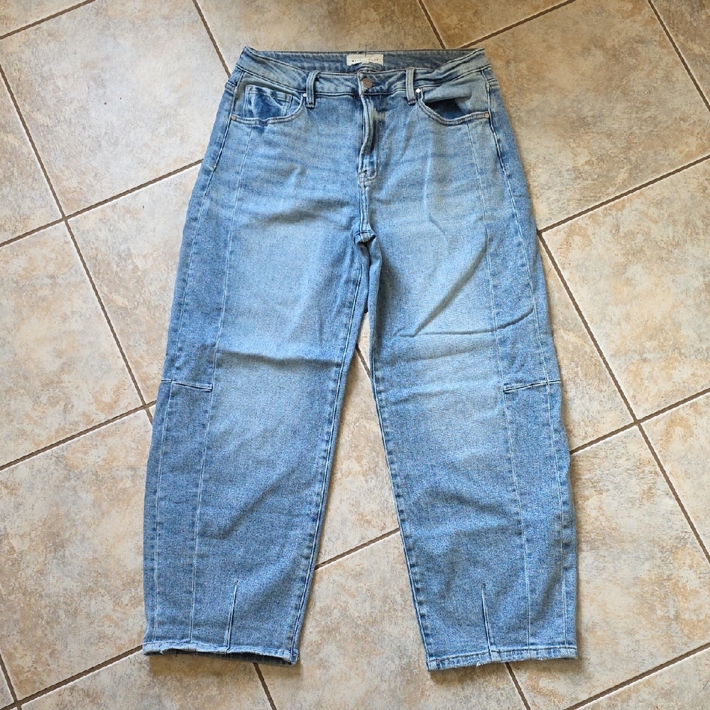 Judy Blue Light Blue Ankle Cropped Jeans